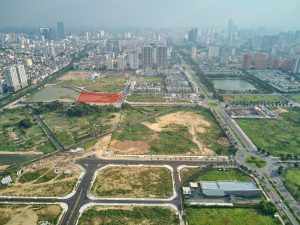 Khu đất được khoanh vùng đỏ tại Khu đô thị Starlake Tây Hồ Tây nhìn từ trên cao, nơi Daewoo E&C đề nghị Hà Nội hỗ trợ đẩy nhanh tiến độ